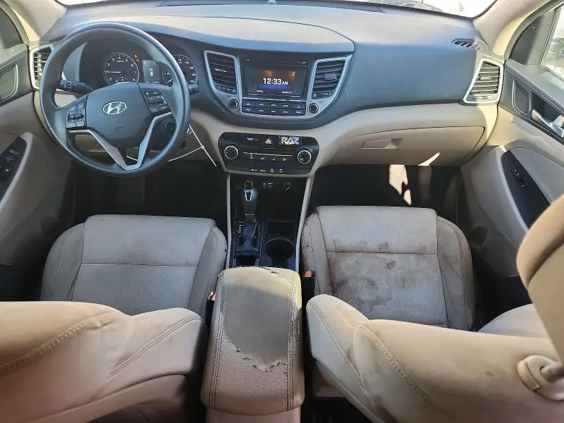 2017 HYUNDAI TUCSON SE  