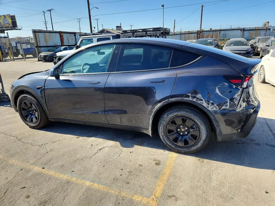 2026 TESLA MODEL Y   