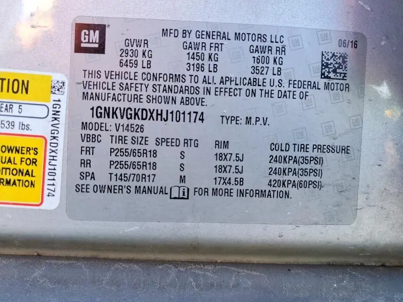 2017 CHEVROLET TRAVERSE LT  