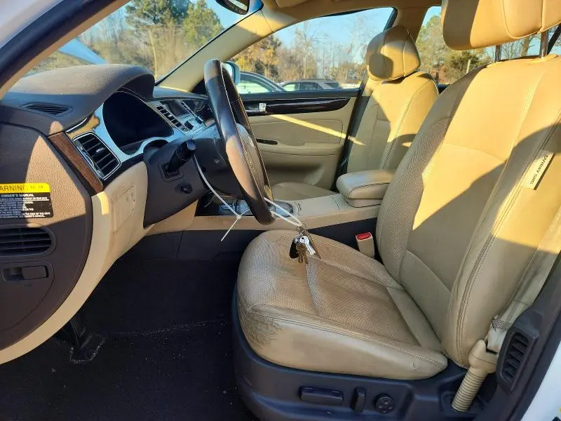 2011 HYUNDAI GENESIS 3.8L  