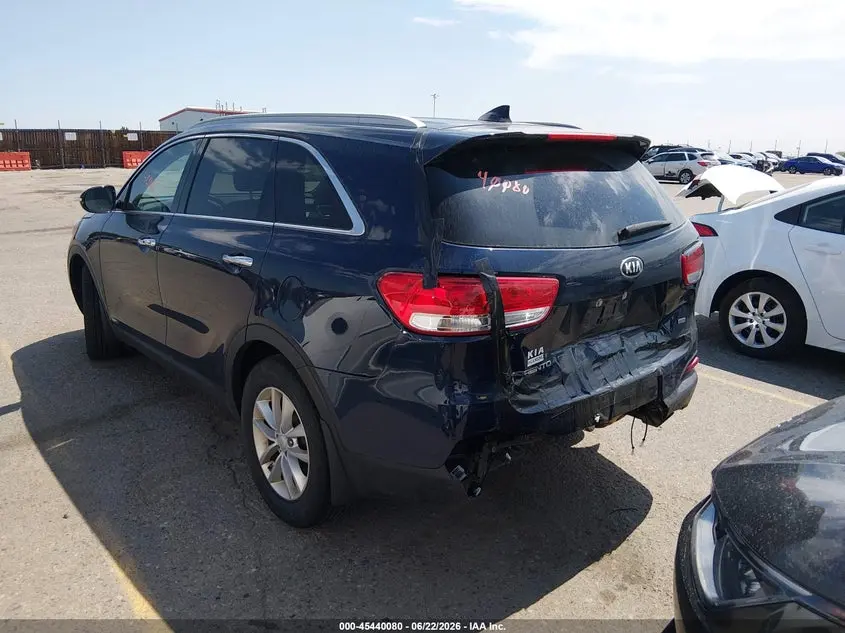 2017 KIA SORENTO 2.4L LX