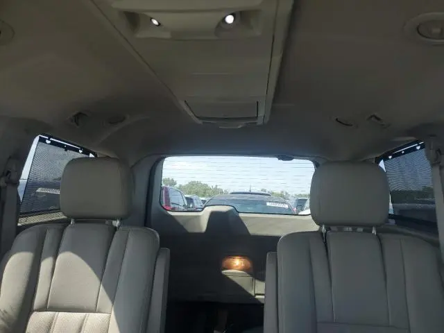 2013 CHRYSLER TOWN & COUNTRY TOURING L  
