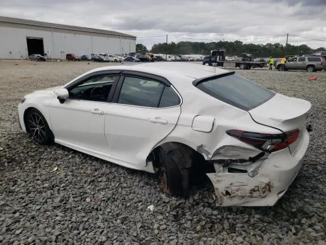 2021 TOYOTA CAMRY SE  
