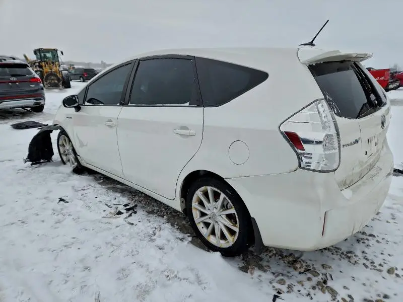 2013 TOYOTA PRIUS V   