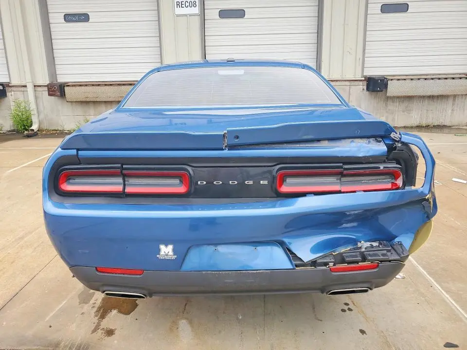 2022 DODGE CHALLENGER SXT  