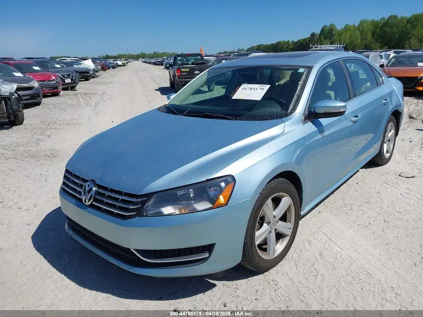 2012 VOLKSWAGEN PASSAT 2.5L SE