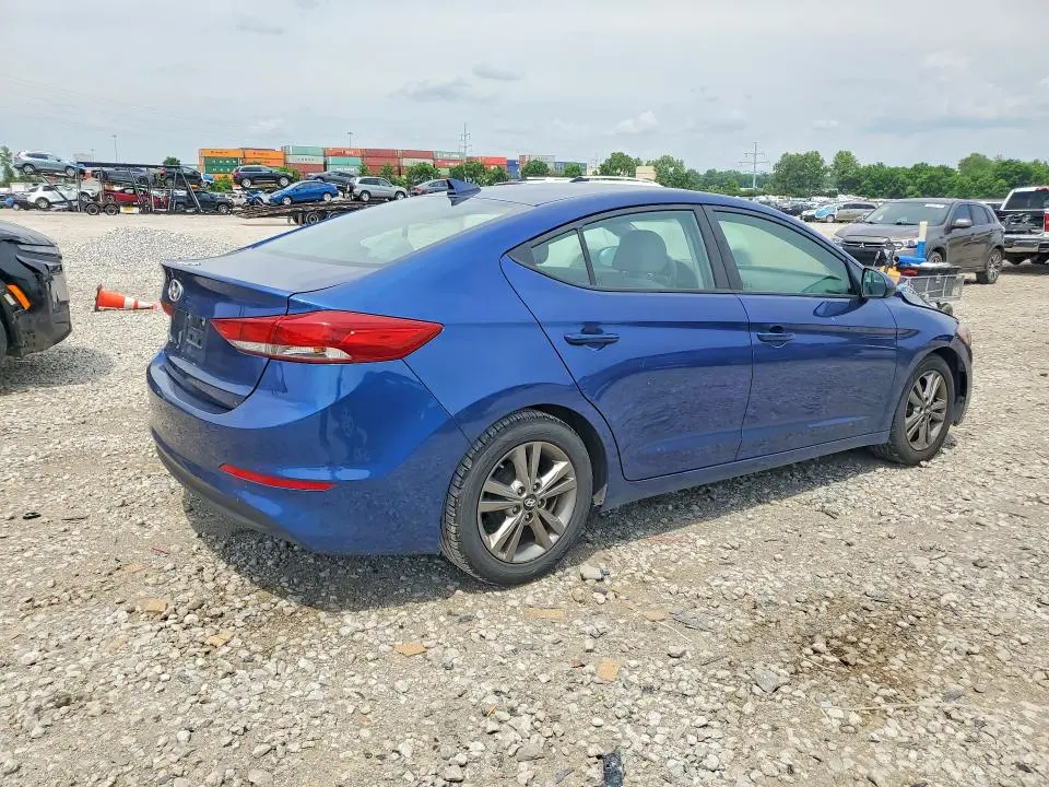 2017 HYUNDAI ELANTRA SE  