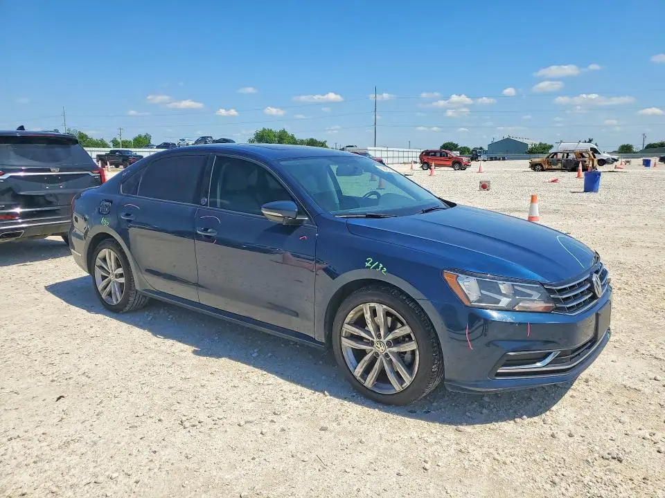 2019 VOLKSWAGEN PASSAT WOLFSBURG  