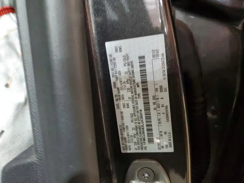 2020 FORD ESCAPE SE  