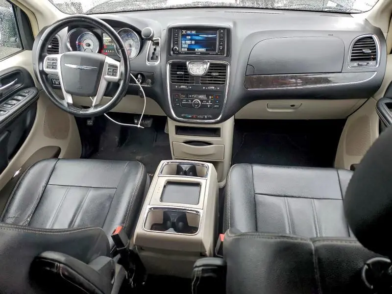 2016 CHRYSLER TOWN & COUNTRY TOURING  