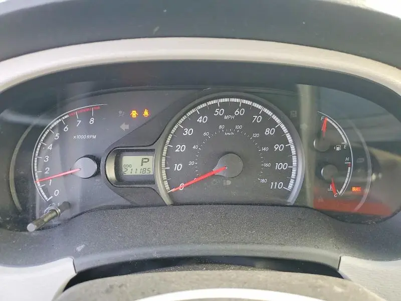 2012 TOYOTA SIENNA LE  