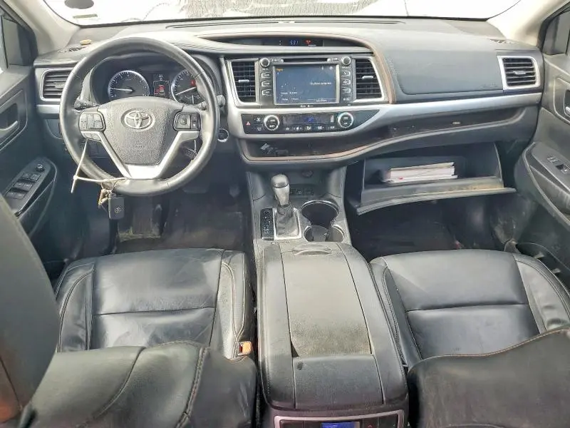 2015 TOYOTA HIGHLANDER XLE  