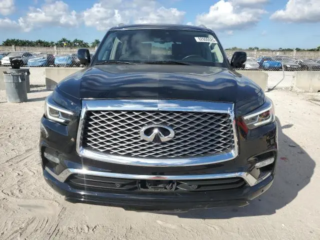 2022 INFINITI QX80 LUXE  