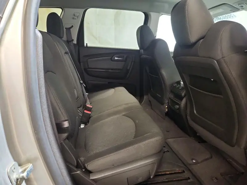 2012 CHEVROLET TRAVERSE LT  