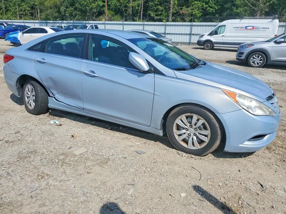 2011 HYUNDAI SONATA GLS  
