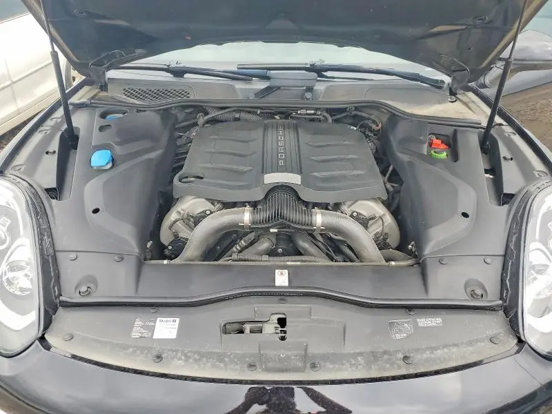 2015 PORSCHE CAYENNE S  