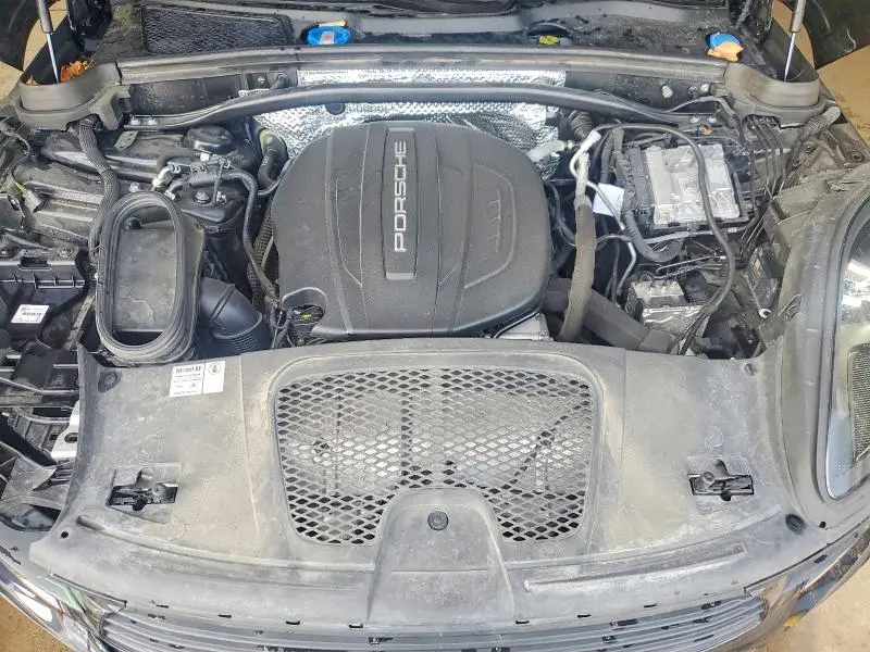 2020 PORSCHE MACAN   