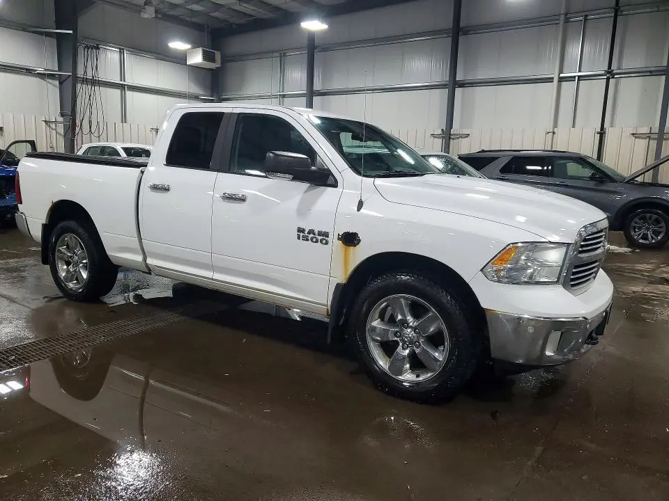 2014 RAM 1500 SLT  