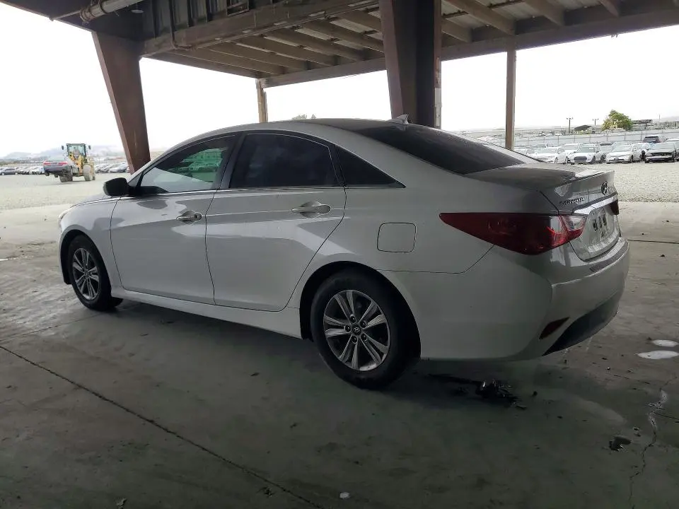 2014 HYUNDAI SONATA GLS  