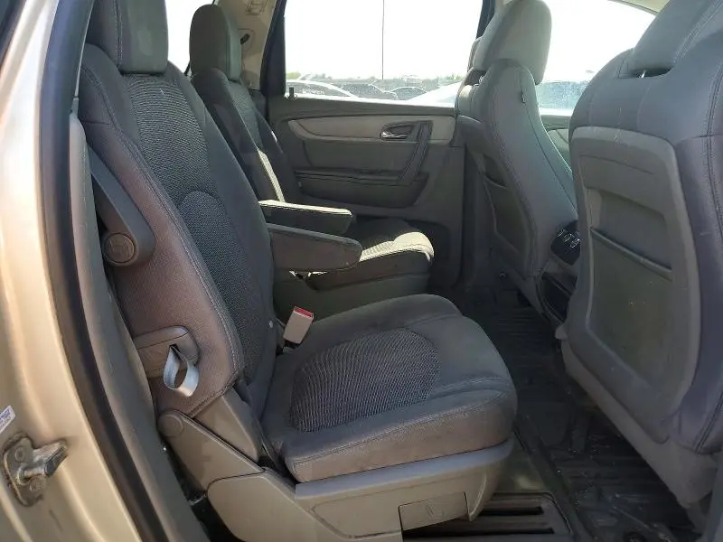 2013 CHEVROLET TRAVERSE LT  