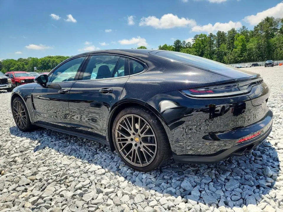 2023 PORSCHE PANAMERA BASE  