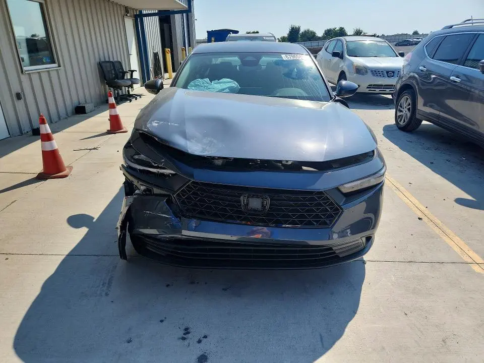 2024 HONDA ACCORD LX  