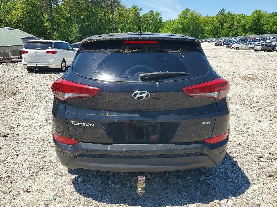 2018 HYUNDAI TUCSON SE  