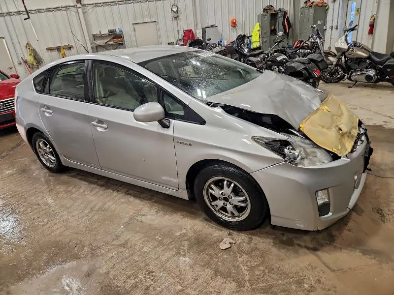 2011 TOYOTA PRIUS   
