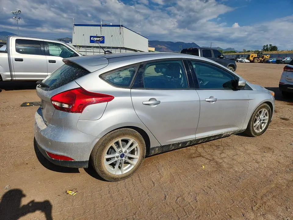 2016 FORD FOCUS SE  
