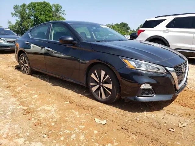 2022 NISSAN ALTIMA SV  