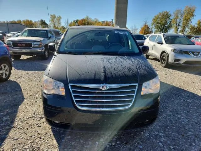 2010 CHRYSLER TOWN & COUNTRY TOURING  