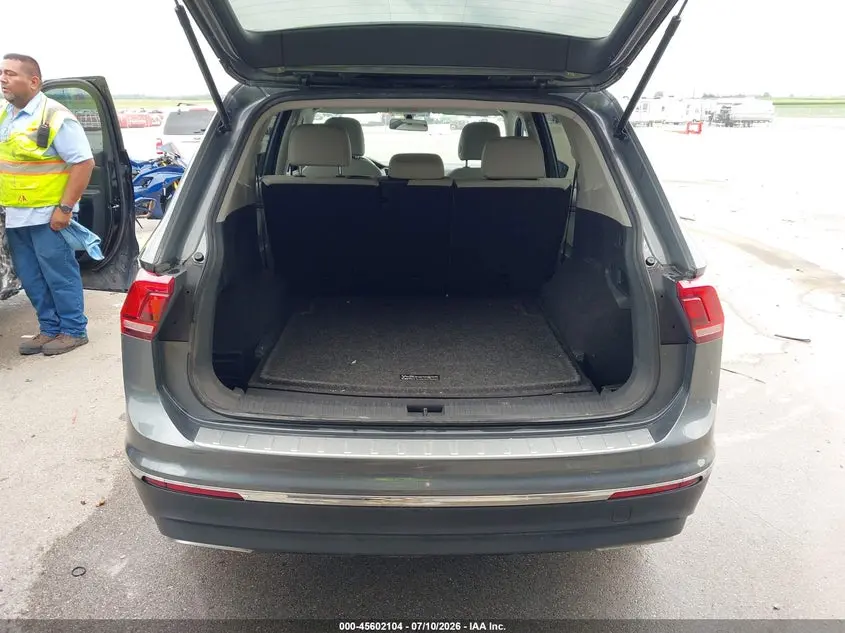 2018 VOLKSWAGEN TIGUAN 2.0T SE/2.0T SEL
