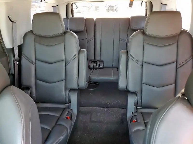 2017 CADILLAC ESCALADE LUXURY  