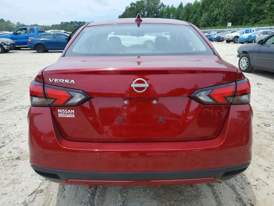 2025 NISSAN VERSA SV  