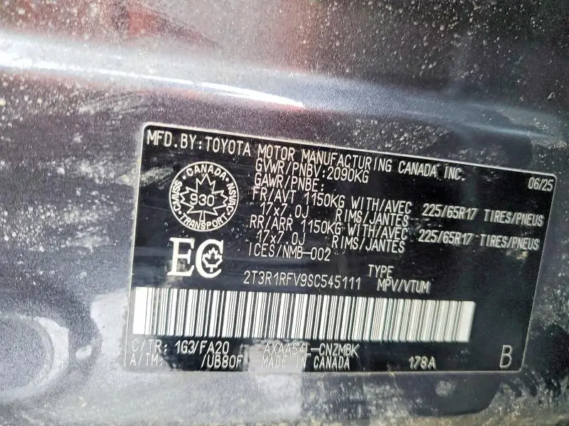 2025 TOYOTA RAV4 XLE  