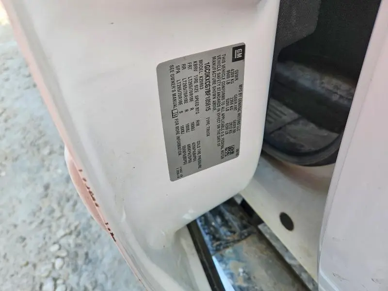 2011 CHEVROLET SILVERADO K2500 HEAVY DUTY LT  