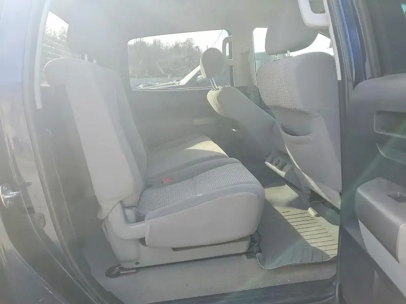 2010 TOYOTA TUNDRA CREWMAX SR5  