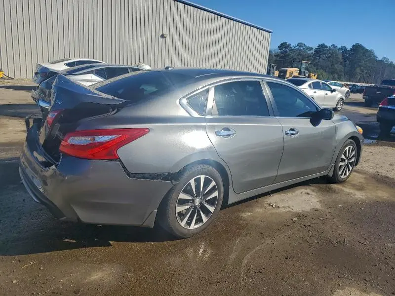 2017 NISSAN ALTIMA SV  
