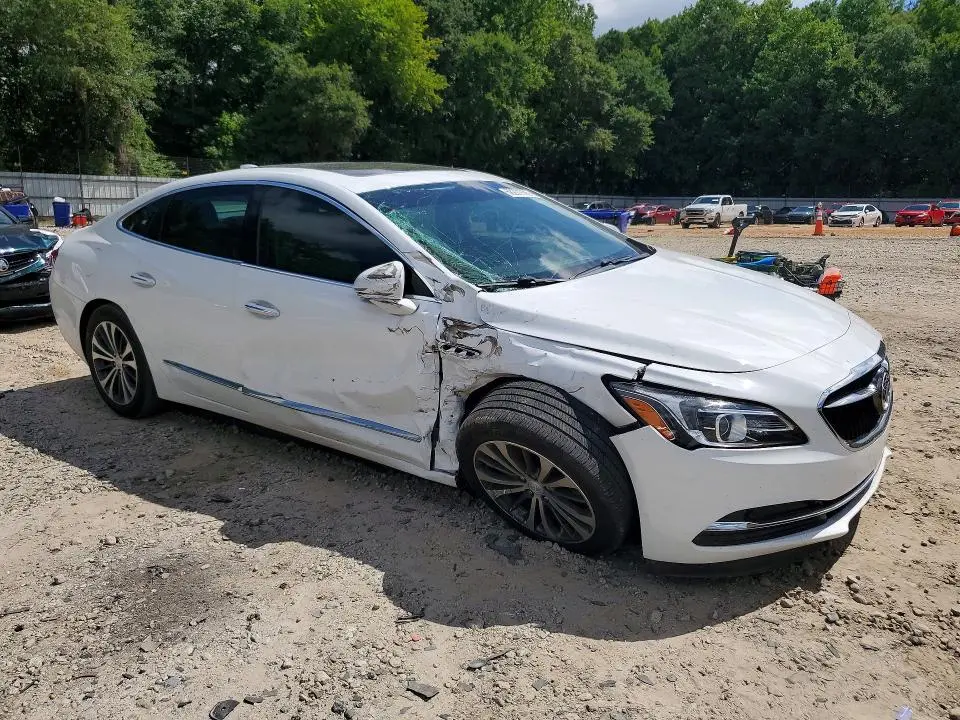 2017 BUICK LACROSSE ESSENCE  