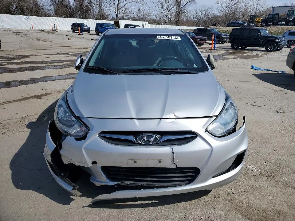 2013 HYUNDAI ACCENT GLS  