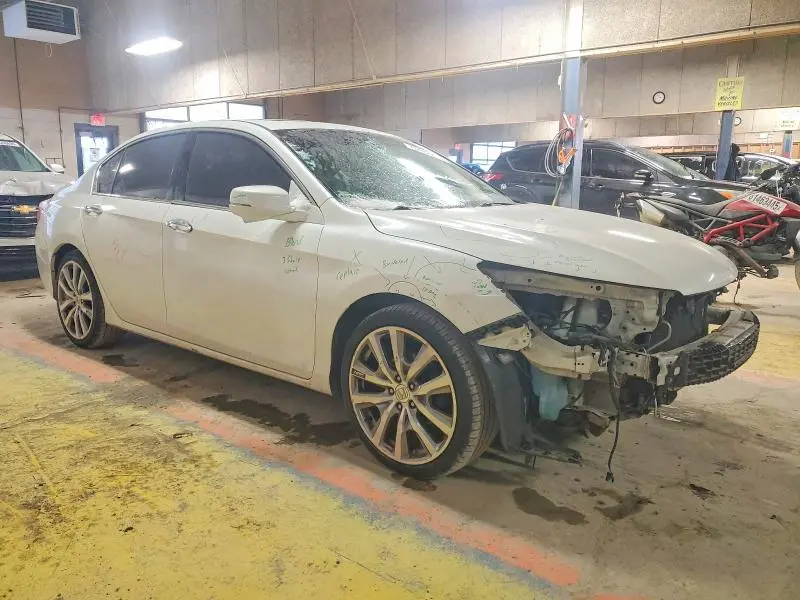 2013 HONDA ACCORD TOURING  