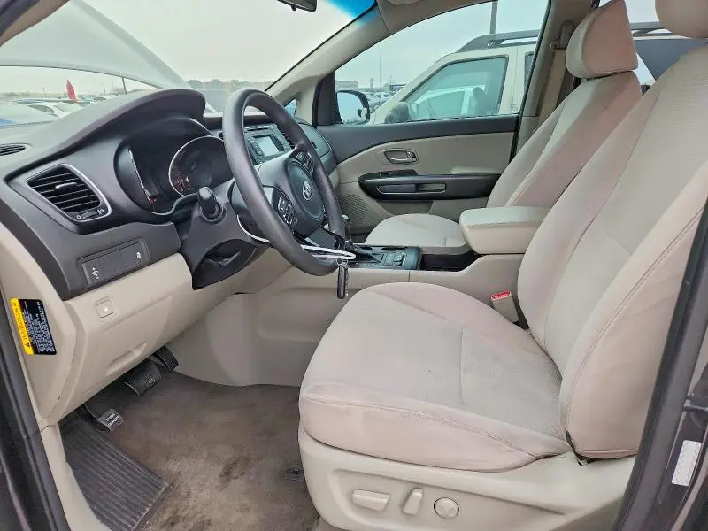 2016 KIA SEDONA LX  
