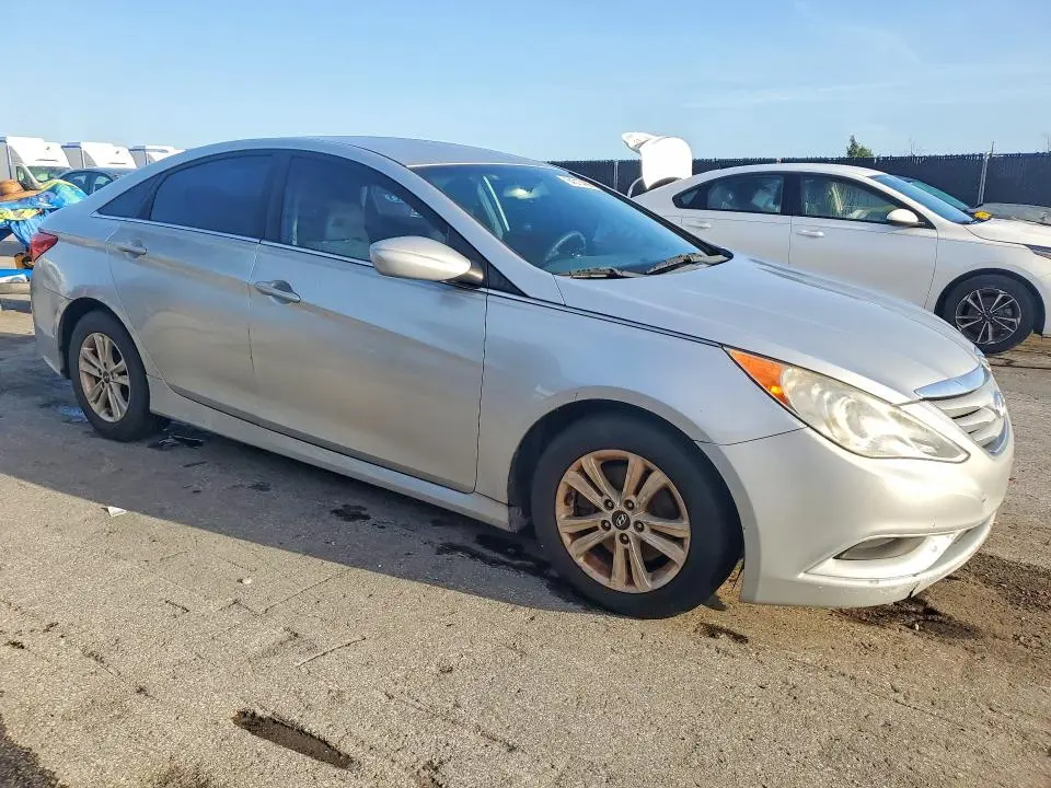 2014 HYUNDAI SONATA GLS  