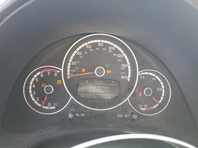 2015 VOLKSWAGEN BEETLE 1.8T  