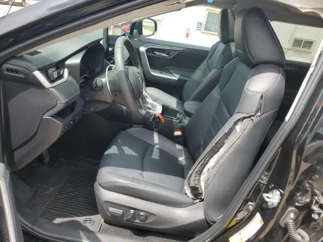 2023 TOYOTA RAV4 XLE PREMIUM  