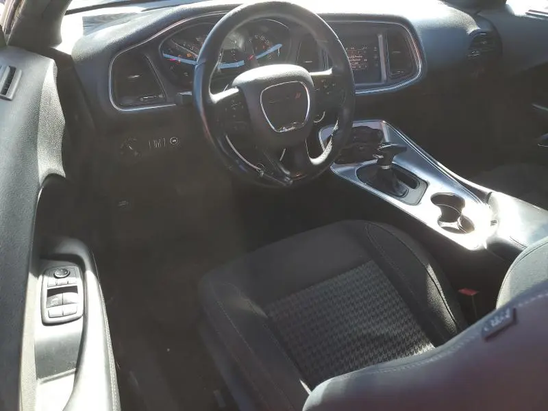 2016 DODGE CHALLENGER SXT  