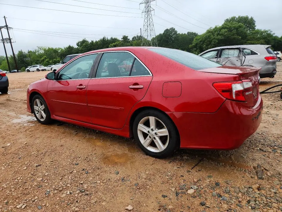 2012 TOYOTA CAMRY SE  