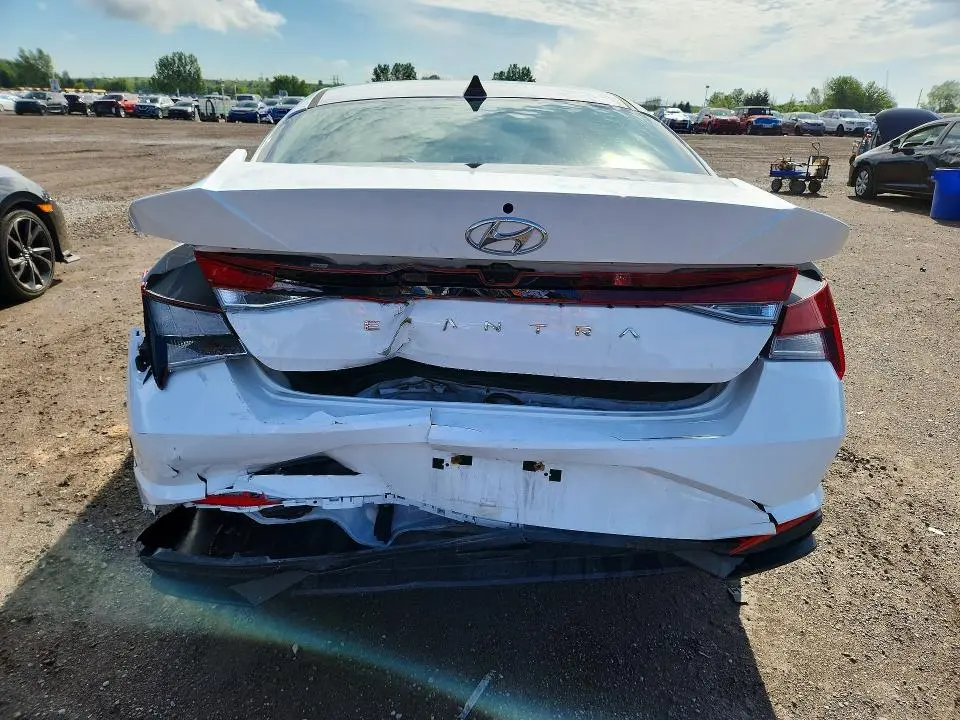 2022 HYUNDAI ELANTRA SEL  