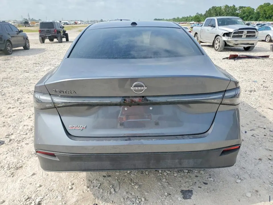 2026 NISSAN SENTRA SV  