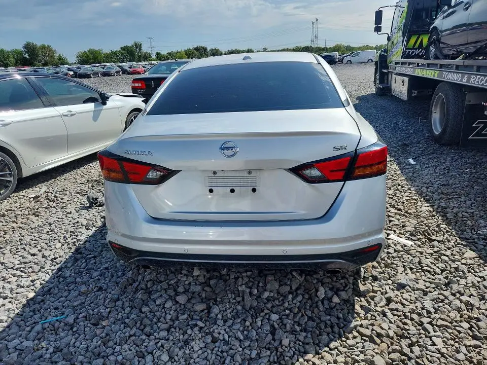 2020 NISSAN ALTIMA SR  